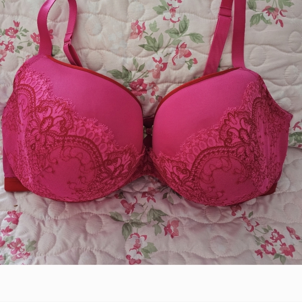 Cacique pink lace bra